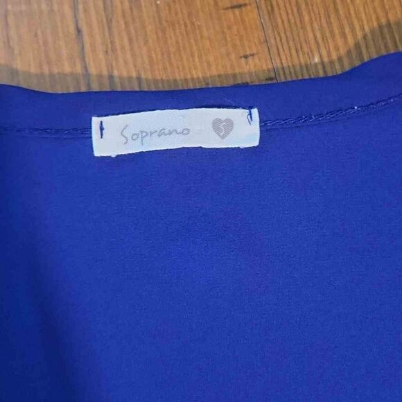 Soprano Cap Sleeve Scoop Neck Blouse - Picture 3 of 6